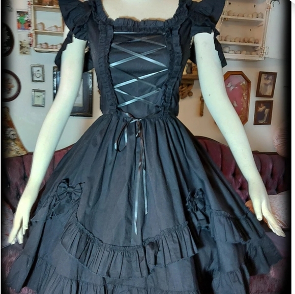 Gloomth Brand Lolita Dress - Picture 1 of 2